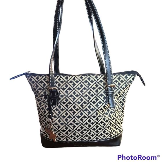 Tommy Hilfiger Gray Logo Bag - Picture 2 of 7